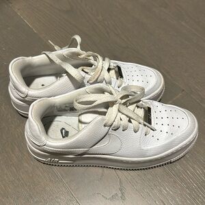 Air Force 1 Sage Platform Sneakers